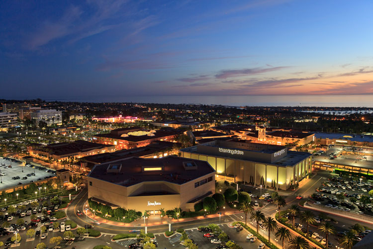 (Fashion Island Mall)