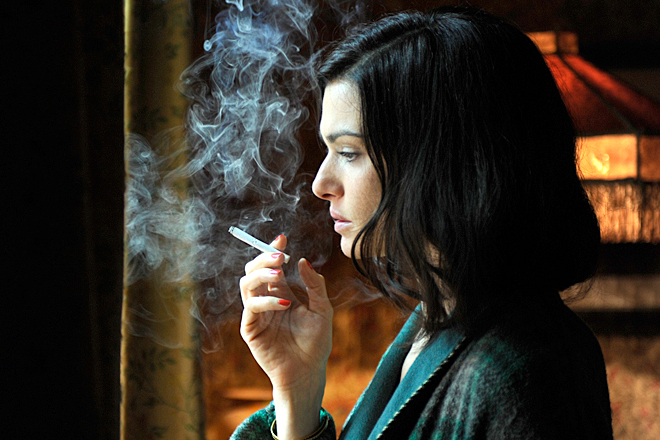 Rachel Weisz in "The Deep Blue Sea"