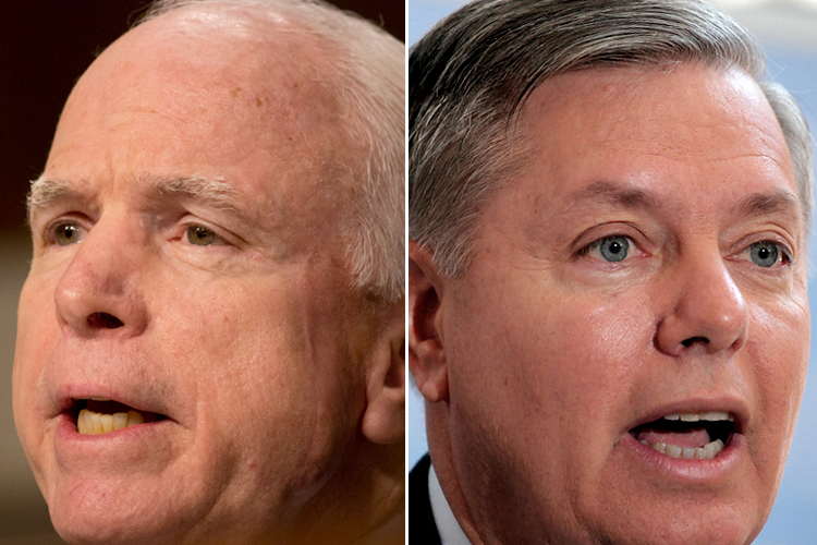 Sens. John McCain and Lindsey Graham (Jeff Malet, maletphoto.com)