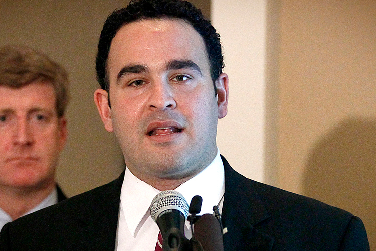 Kevin Sabet, former White House drug policy adviser, speaks at a news conference in Denver Jan. 10, 2013. (Reuters/Rick Wilking)