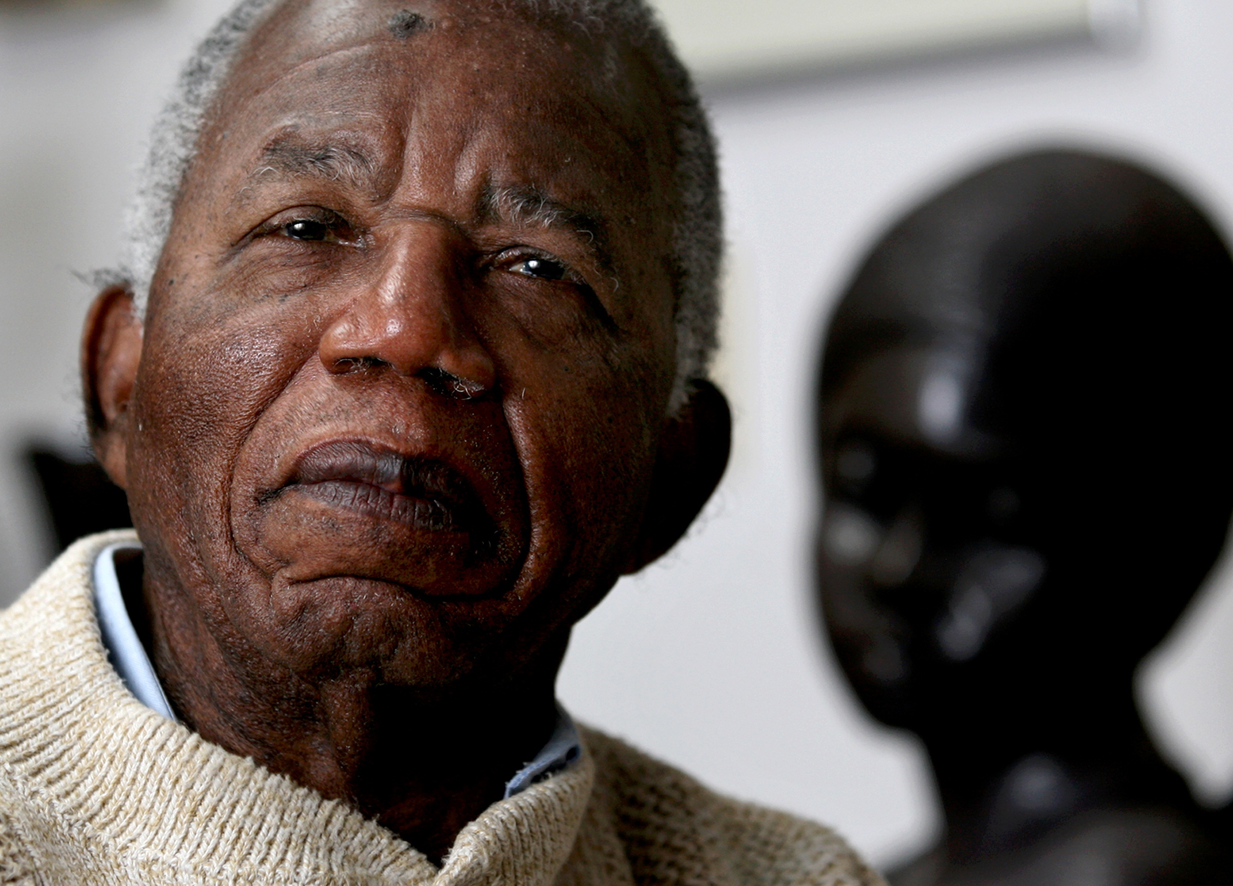 Chinua Achebe (AP/Craig Ruttle)