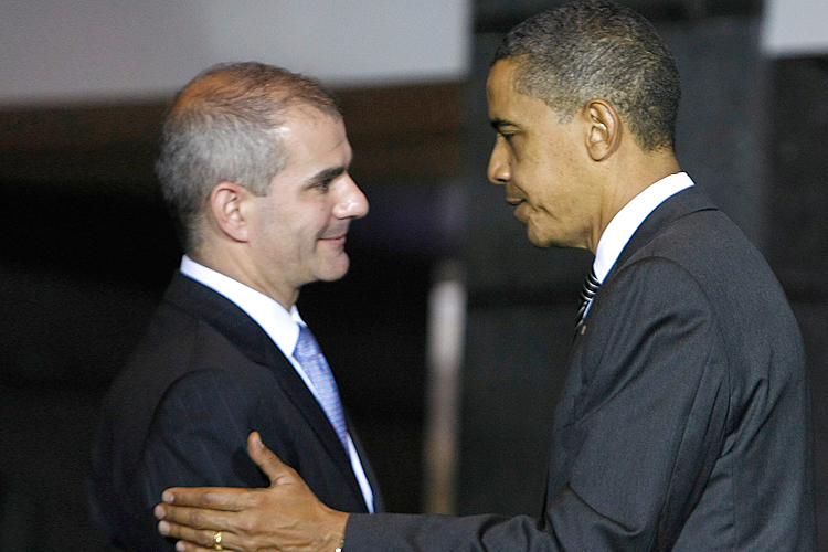 President Barack Obama shakes hands with NBC's Michael Leiter, when the latter served as National Counterterrorism Director, Oct. 6, 2009. (AP/Gerald Herbert)