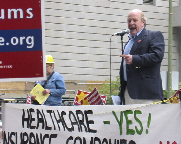 A rally for single-payer healthcare outside of Blue Shield office, Beale St., San Francisco on 8/8/2007 (Wikimedia Commons)