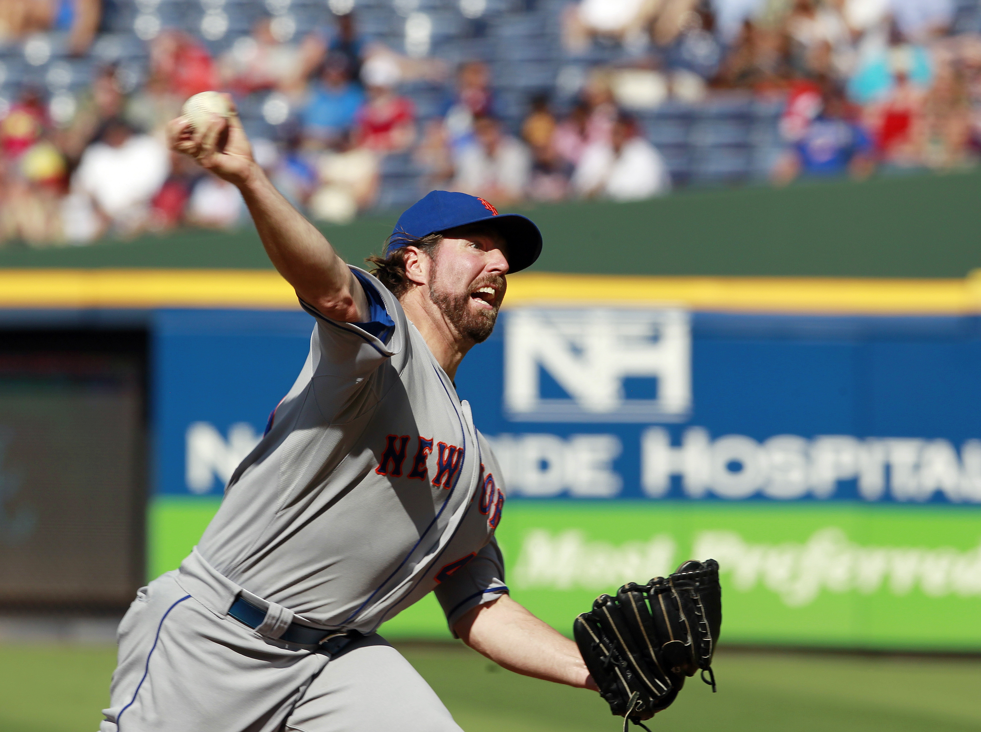 R.A. Dickey (AP/John Bazemore)