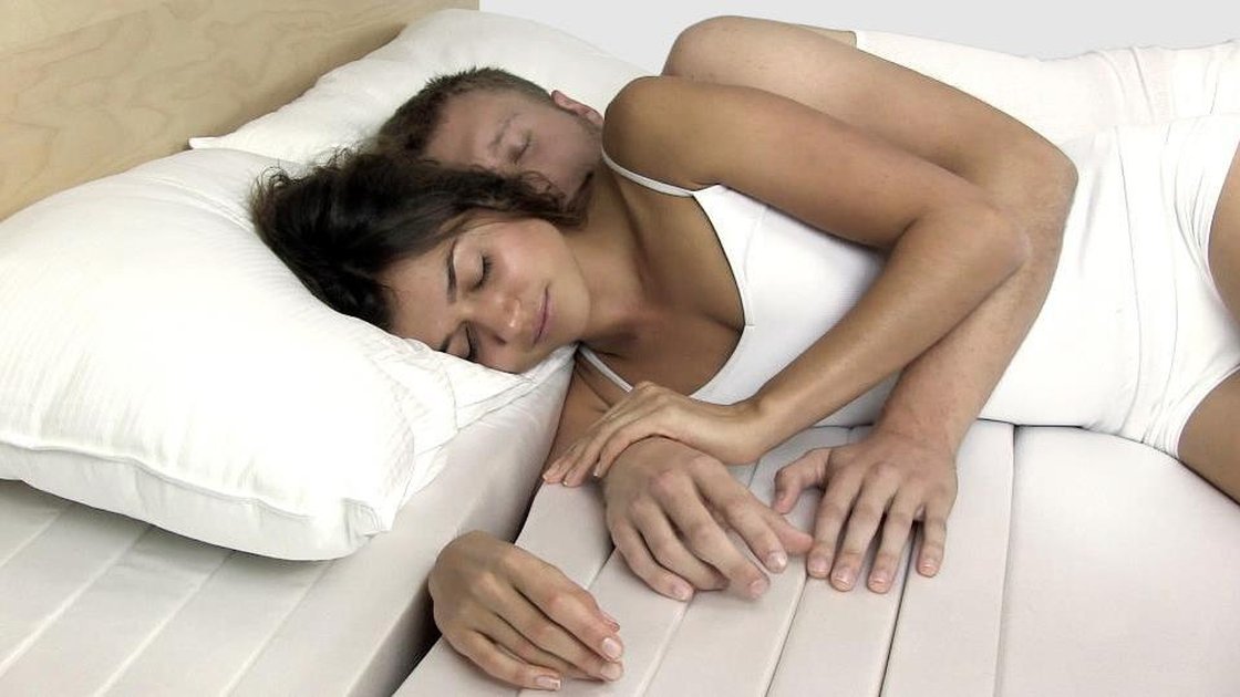 (Cuddle Mattress)