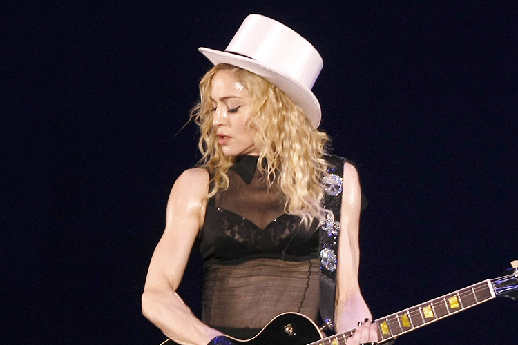 Madonna (Reuters/Bogdan Cristel)