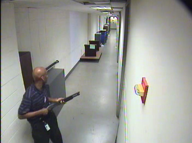 Aaron Alexis in Navy Yard hallway (FBI)