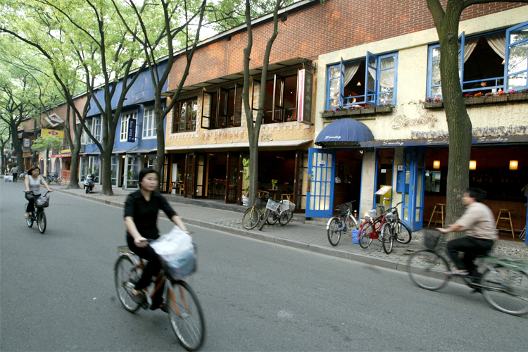 The French Concession neighborhood of Shangai, in 2003 (Reuters/Reuters Photographer)