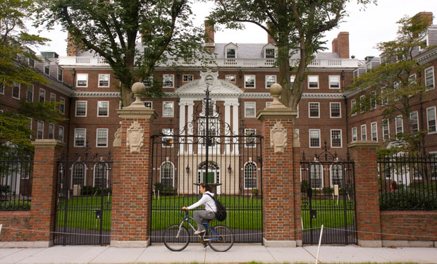 (Harvard College)