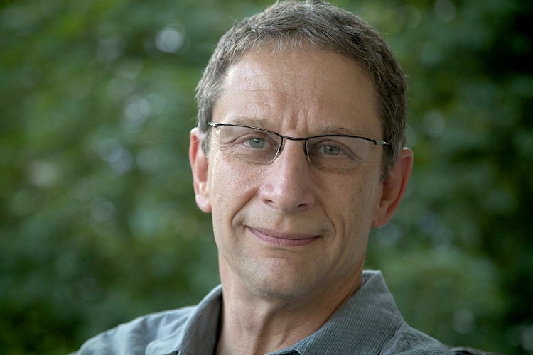 David Finkel (Lucian Perkins)