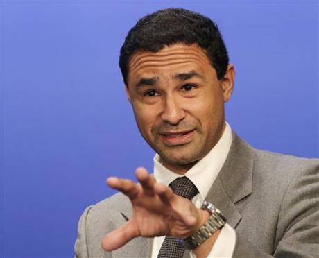 Psychic Jesse Bravo (AP Photo/Mark Lennihan)