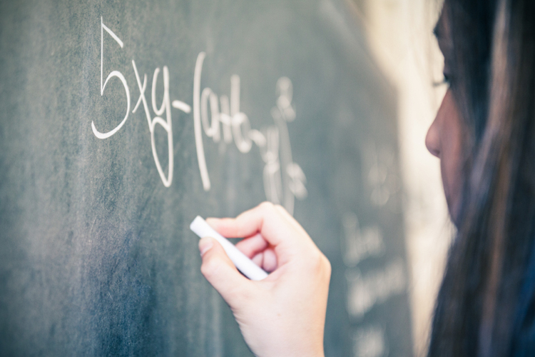 (<a href='http://www.istockphoto.com/user_view.php?id=6814807'>deimagine</a> via <a href='http://www.istockphoto.com/'>iStock</a>)