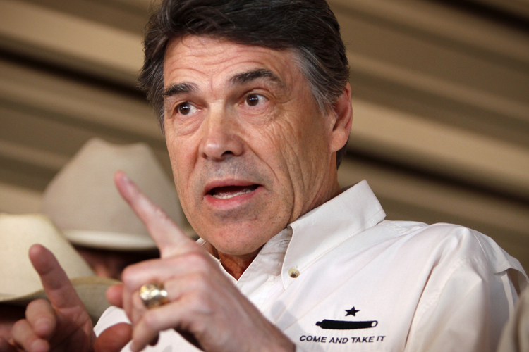 Rick Perry (Reuters/Jaime Carrero)