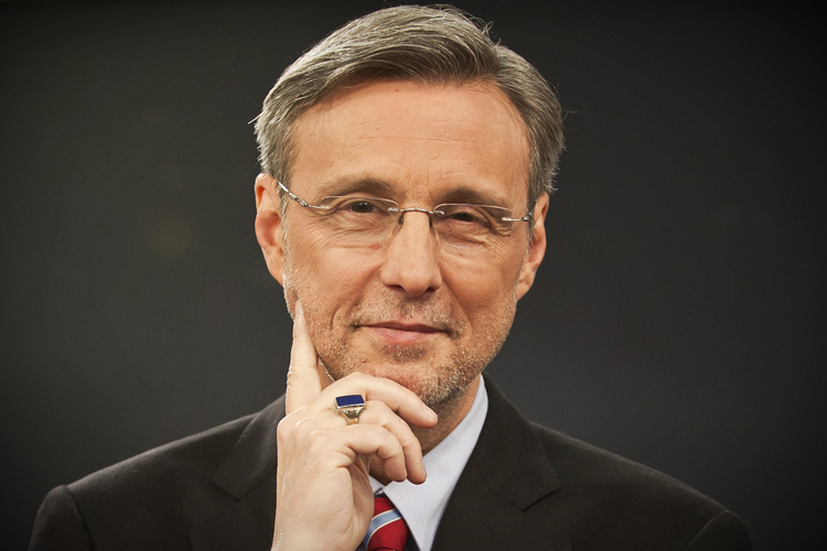 Thom Hartmann (Ian Sbalcio)
