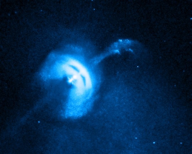 (X-ray: NASA/CXC/Univ of Toronto/M.Durant et al; Optical: DSS/Davide De Martin)