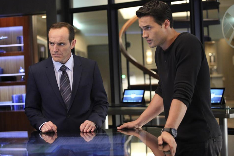 Clark Gregg and Brett Dalton in "Agents of S.H.I.E.L.D." (ABC/Danny Feld)