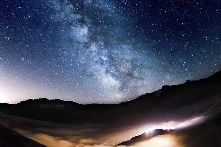 (<a href='http://www.shutterstock.com/gallery-976514p1.html'>Estremo</a> via <a href='http://www.shutterstock.com/'>Shutterstock</a>)