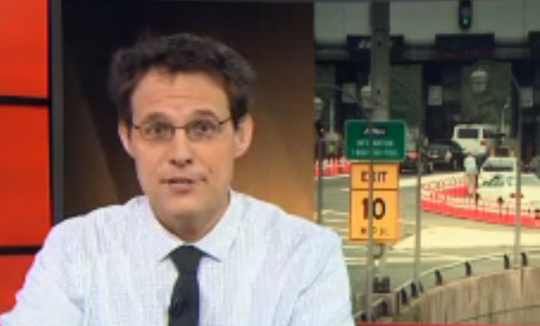 Steve Kornacki gives his Bridgegate theory (MSNBC)