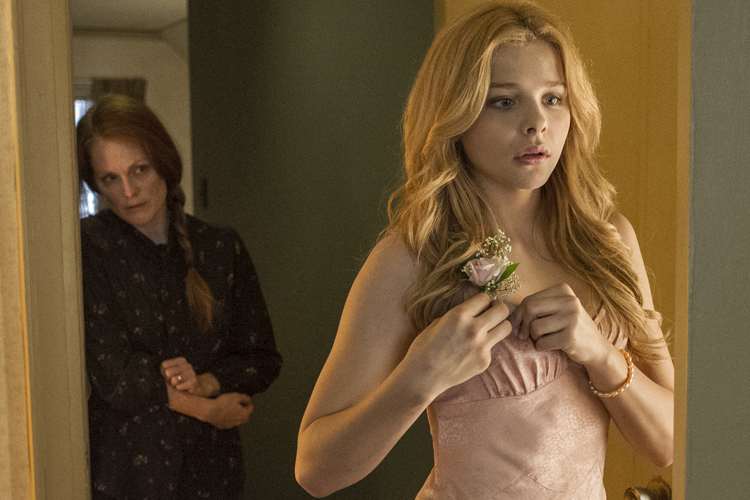 Julianne Moore and Chloe Moretz in "Carrie" (MGM Pictures/Michael Gibson)