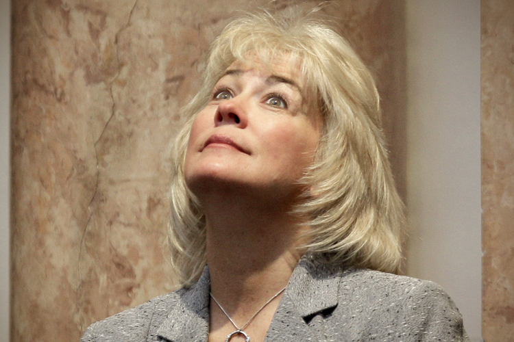 Leslie Combs (AP/Ed Reinke)