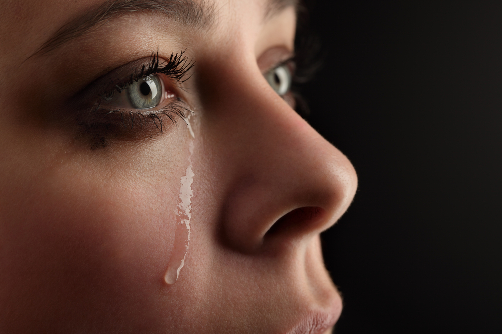 (<a href='http://www.shutterstock.com/pic-143717521/stock-photo-beauty-girl-cry.html?src=8FtVuZSIBT73XnLrzJnwuQ-1-0'>  Chepko Danil Vitalevich </a> via <a href='http://www.shutterstock.com/'>Shutterstock</a>)