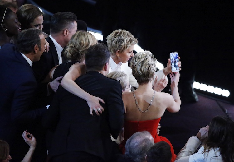 Host Ellen Degeneres takes a group picture at the 86th Academy Awards in Hollywood, California March 2, 2014. (REUTERS/Lucy Nicholson)