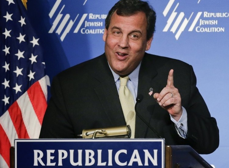 New Jersey Gov. Chris Christie speaks at the Republican Jewish Coalition, Saturday, March 29, 2014 (AP)