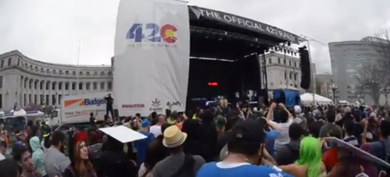 Thousands celebrate marijuana in Denver's 420 Rally - Salon.com