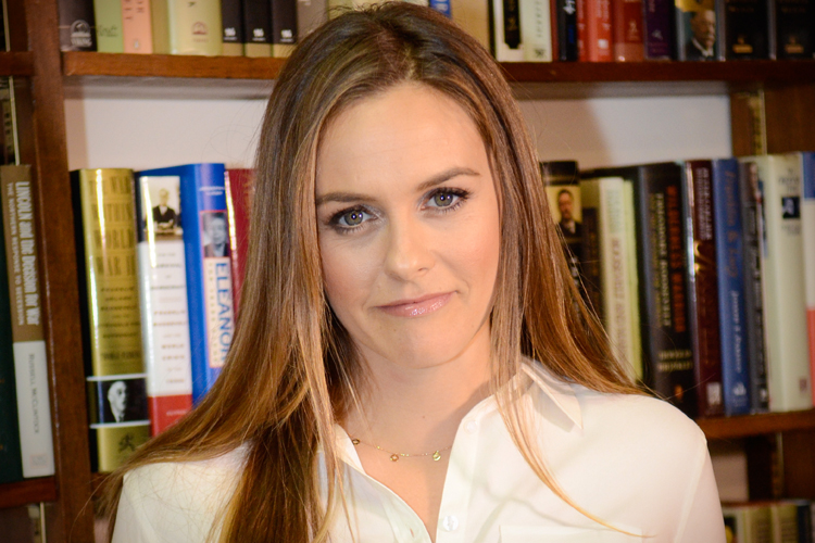 Alicia Silverstone (AP/Scott Roth)
