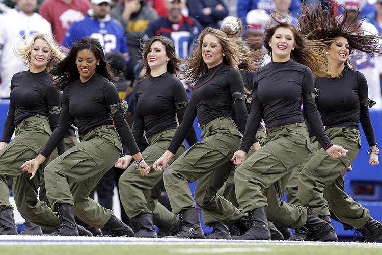Buffalo Bills cheerleaders (AP/Heather Ainsworth)