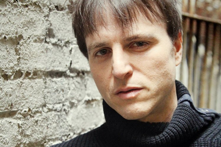 Stephen Trask (Bruce Glikas)