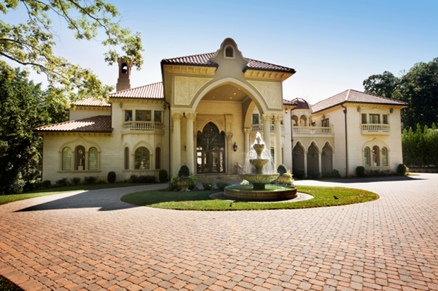 (<a href='http://www.istockphoto.com/user_view.php?id=778549'>stevecoleimages</a> via <a href='http://www.istockphoto.com/'>iStock</a>)