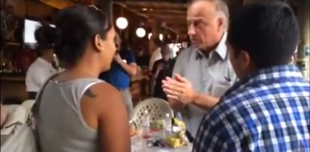 Rep.  Steve King speaks with activists Erika Andiola and Cesar Vargas (Screen shot, YouTube)