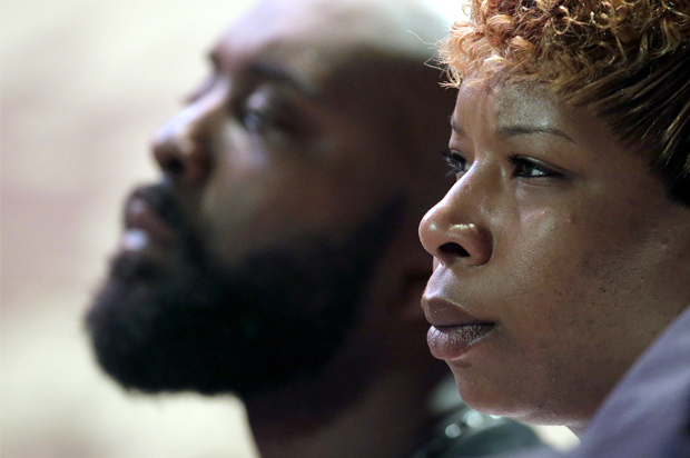 Parents of Michael Brown, Michael Brown Sr. and Lesley McSpadden (AP/Charlie Riedel)