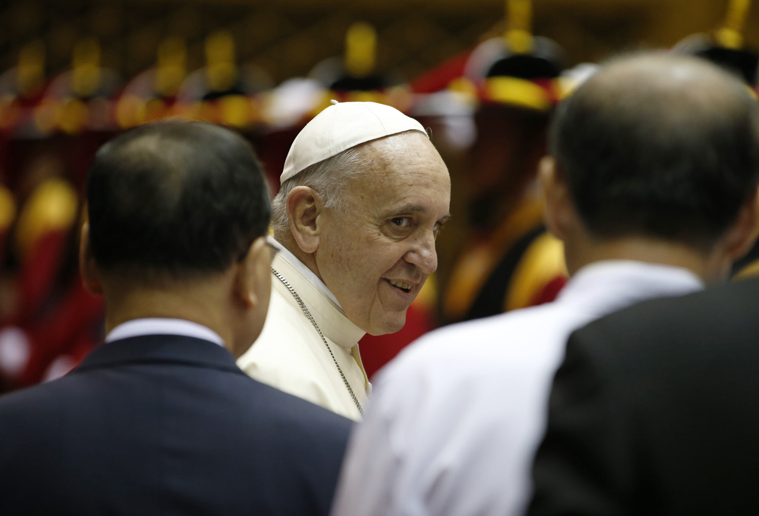 Pope Francis arrives at Seoul Air Base in Seongnam August 18, 2014.  REUTERS/Kim Hong-Ji (SOUTH KOREA) (Kim Hong-ji)