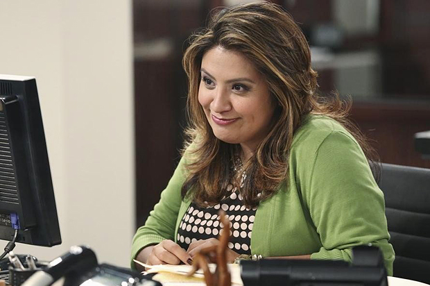 Cristela Alonzo in "Cristela" (ABC)