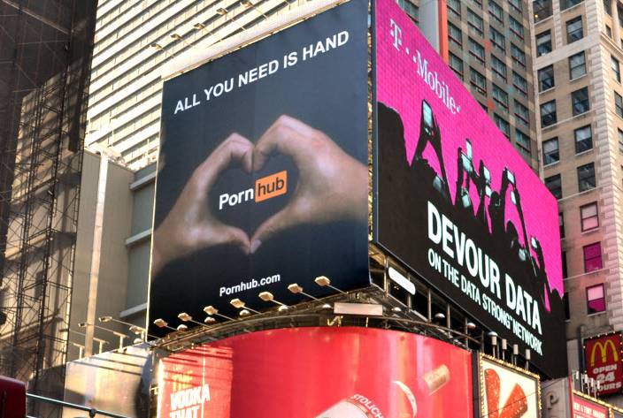 (Pornhub)