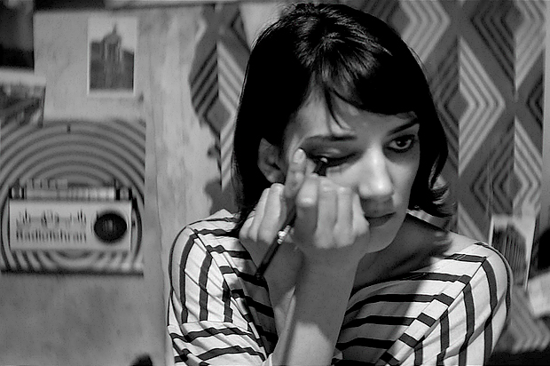 Sheila Vand in "A Girl Walks Home Alone at Night" (Vice Films)