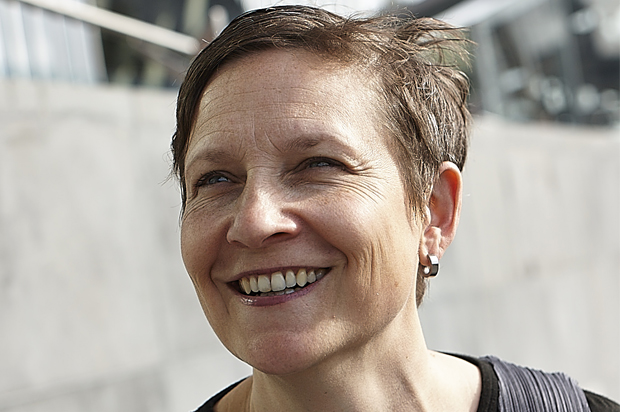 Lori Brown (Peter Bennetts)