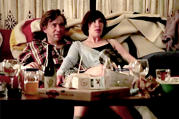 Fred Armisen and Carrie Brownstein binge-watch "Battlestar Galactica" on "Portlandia" (IFC)