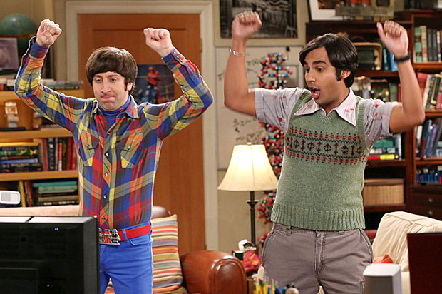 Simon Helberg and Kunal Nayyar in "The Big Bang Theory" (CBS)