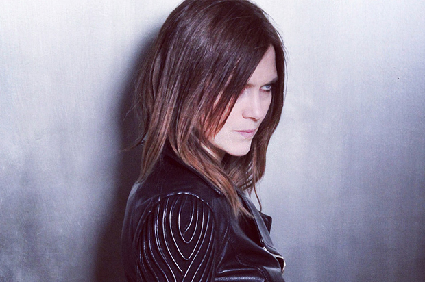 Juliana Hatfield (Brad Walsh)