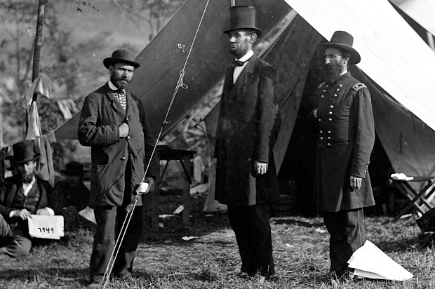 Allan Pinkerton, Abraham Lincoln, center, and Maj. Gen. John A. McClernand in Antietam, Md., after the Battle of Antietam on Oct. 3, 1862. (AP/Library Of Congress/Alexander Gardner)