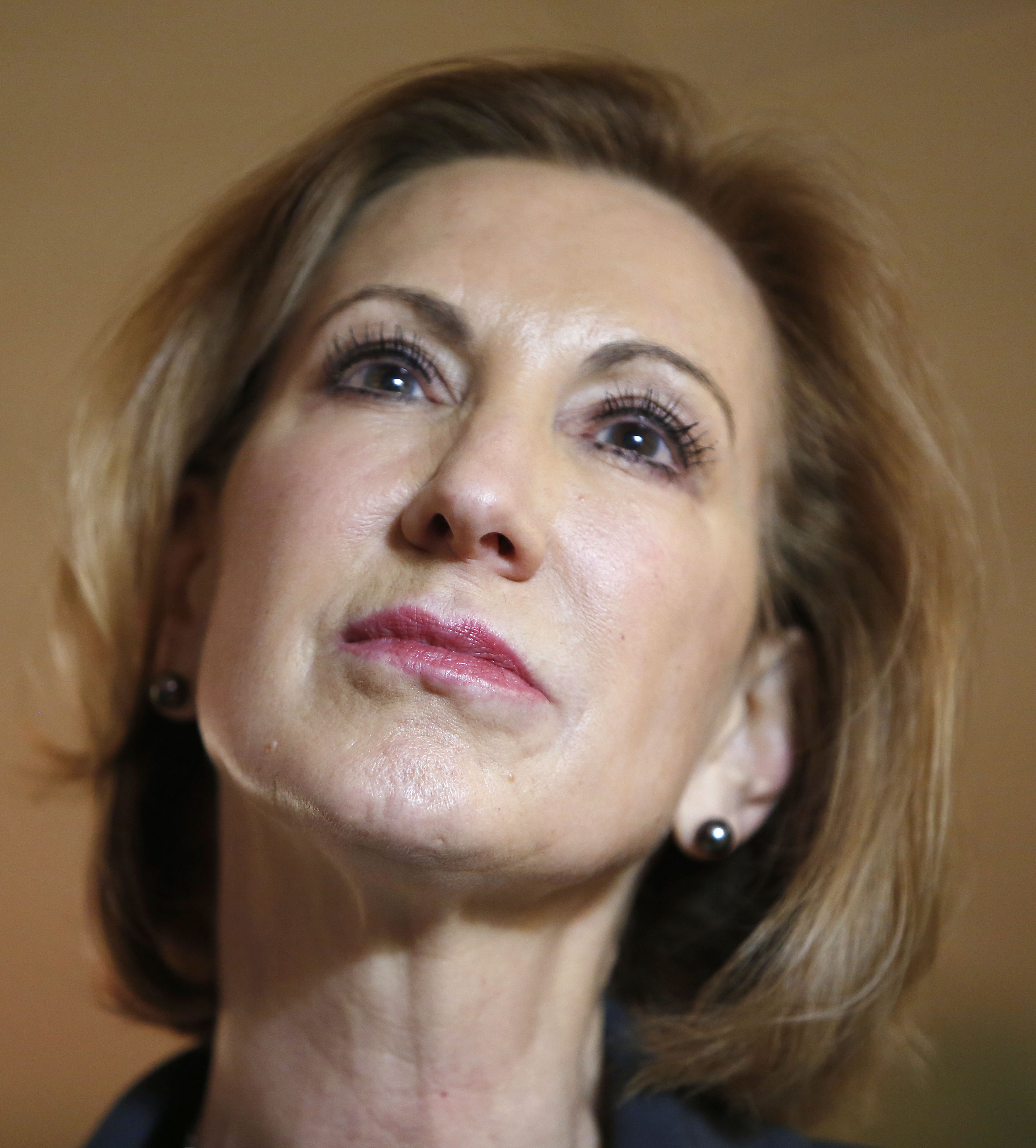 Former Hewlett-Packard CEO Carly Fiorina listens to questions during a business luncheon with New Hampshire Republican lawmakers, Tuesday, April 28, 2015, in Concord, N.H. (AP Photo/Jim Cole) (AP)