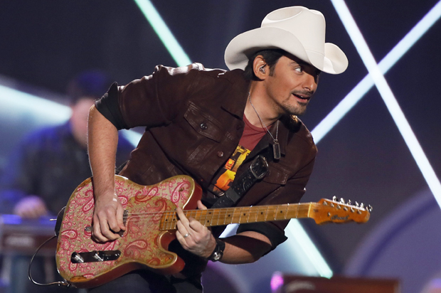 Brad Paisley (Reuters/Lucy Nicholson)
