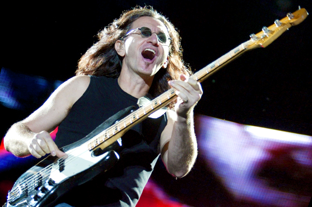 Rush singer/bassist Geddy Lee (Reuters/Paulo Whitaker)