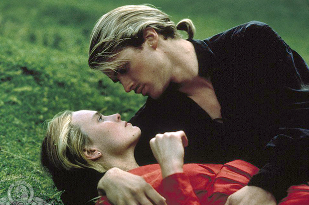 Cary Elwes and Robin Wright in "The Princess Bride" (MGM)