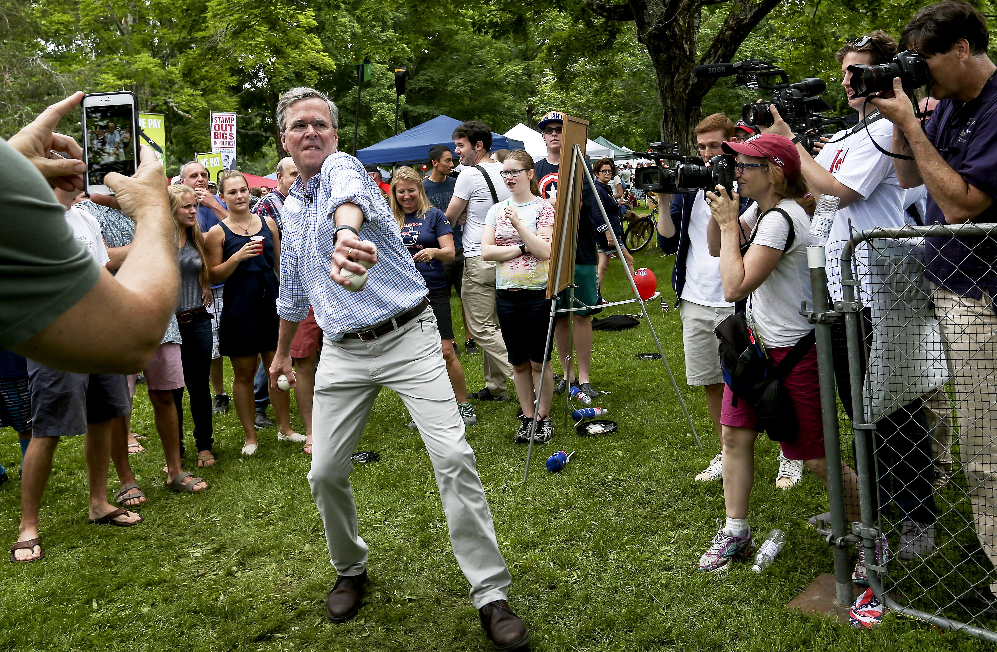 Not the suspected vandal. (AP Photo/Cheryl Senter)