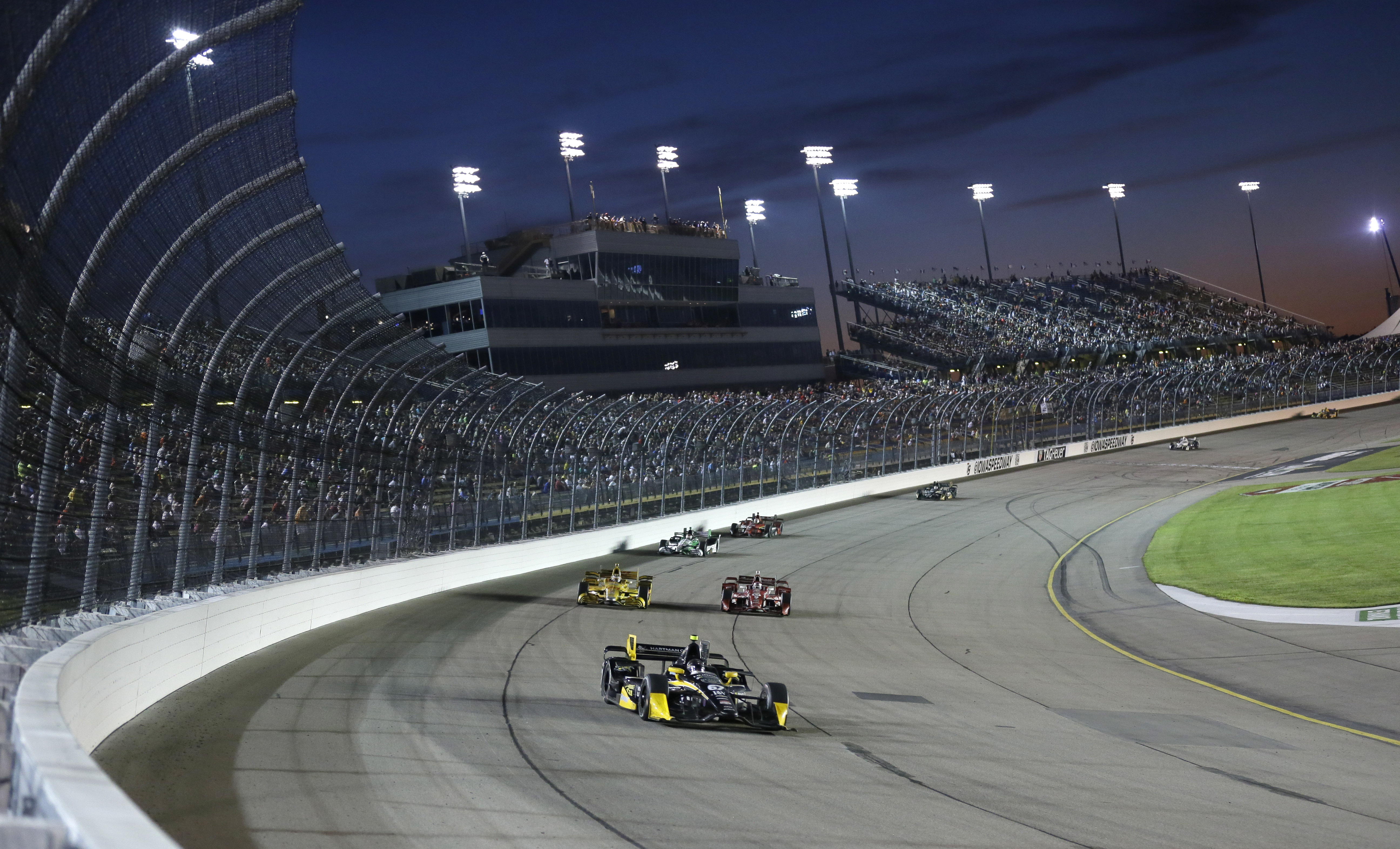 Josef Newgarden races his car during the IndyCar Series auto race Saturday, July 18, 2015, at Iowa Speedway in Newton, Iowa. (AP Photo/Charlie Neibergall) (AP)