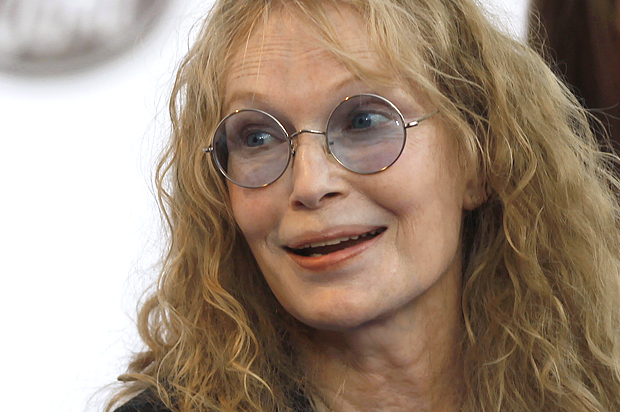 Mia Farrow (Reuters/Jon Nazca)